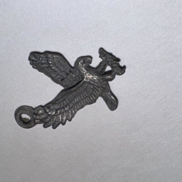 Pewter Flying Eagle Pendant - Picture 5 of 16